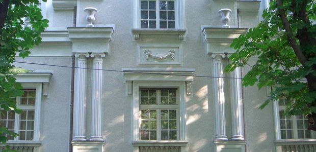Decorative facade ornaments