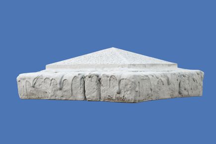 Column cap perfect for the column of 30x30cm base dimensions