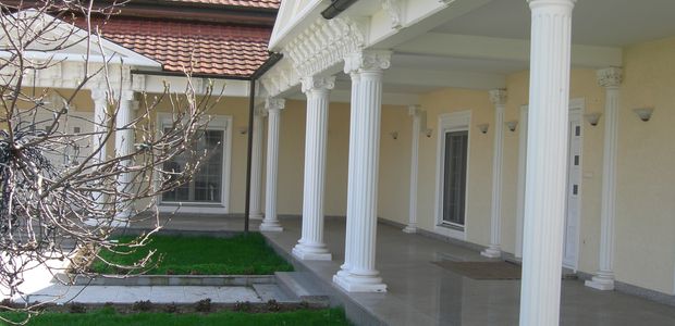 Grčki stubovi